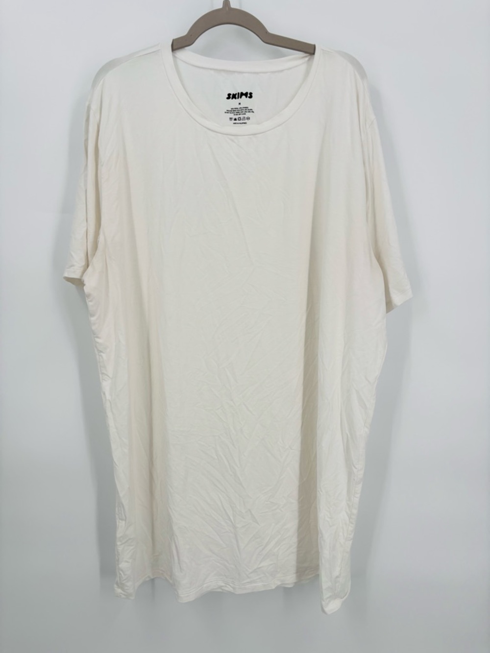 SKIMS mens basic modal t shirt